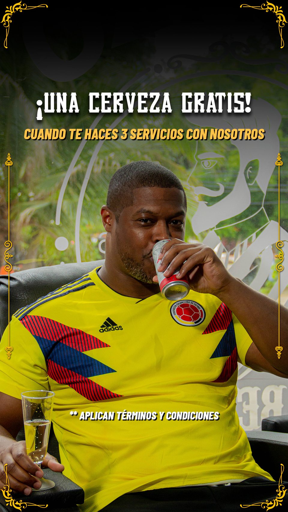 Historia vertical de la cerveza de cortesía, con fotografía de un cliente en la silla